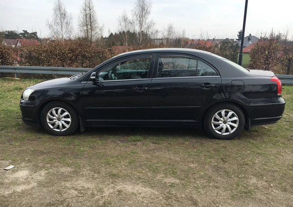 Toyota Avensis cena 13900 przebieg: 297000, rok produkcji 2006 z Świdwin małe 67